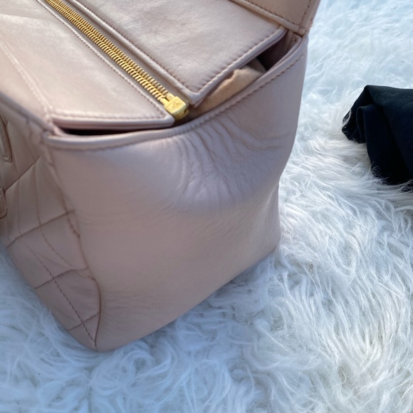 🚫SOLD🚫Authentic Chanel Timeless Petit Tote - Picture 5 of 16